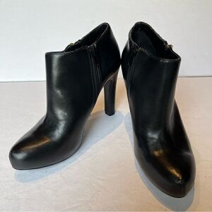 Women's Marc Fisher Black High Heeled Ankle Boots Size 6M